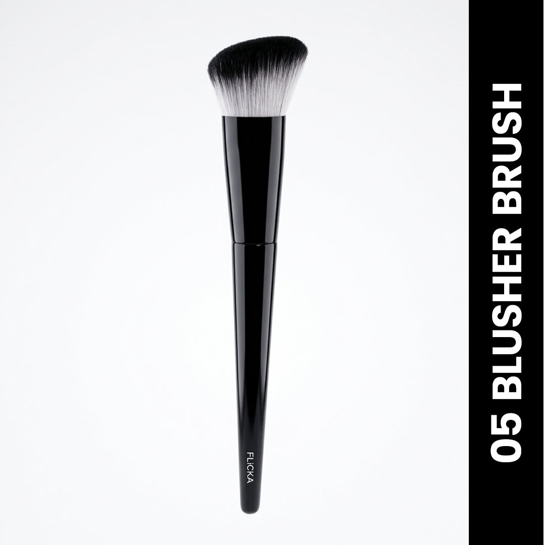 05 Blusher Brush flicka cosmetics india